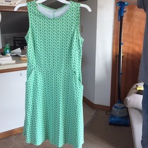 New York and Company green knee length dress